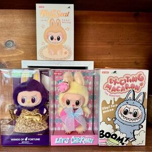 Pop Mart Collectible Figurines Set